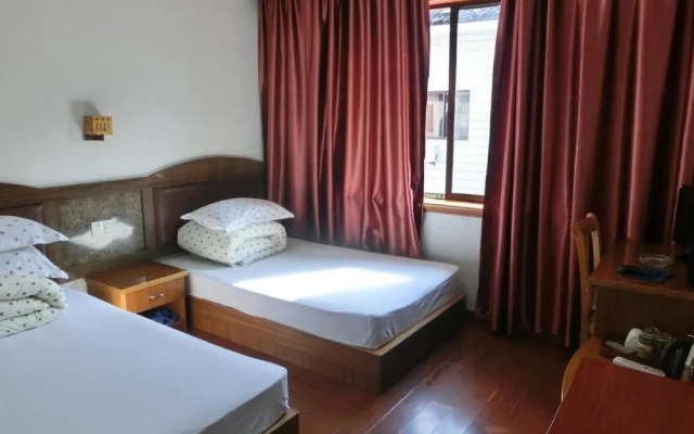 Ala Hotel