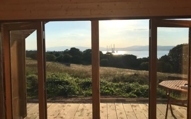 Sutor Coops The Nest with Hot Tub