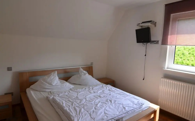 Spacious Apartment in Niederlandenbeck With Sauna