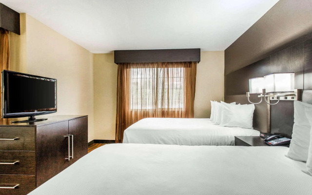 MainStay Suites Greenville Airport