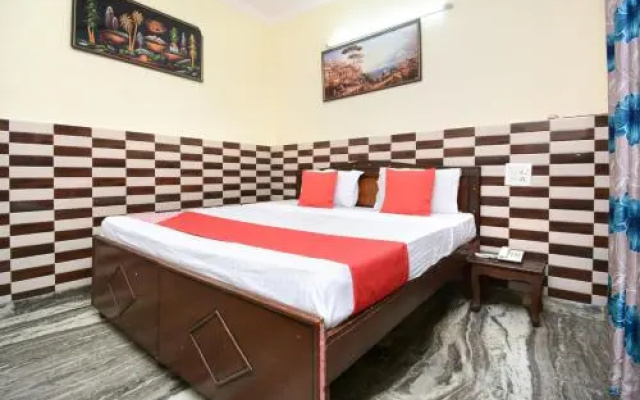 OYO 26919 Hotel New Golden
