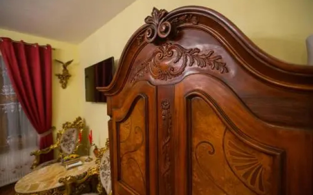 History Apartment Str Cetatii