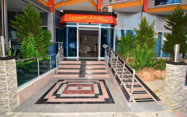 Kleopatra Arsi Hotel вид на фасад