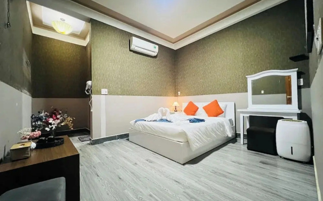 Royal Hotel & Spa Hoi An