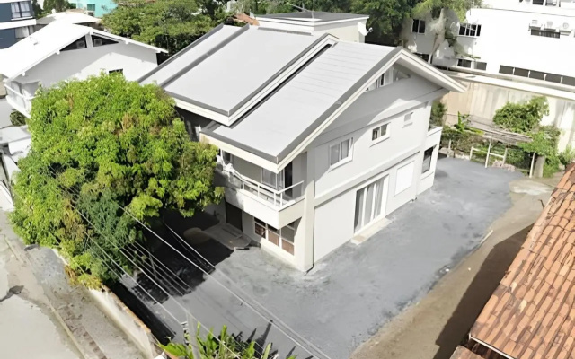 Studio novo 200m da praia de Bombinhas
