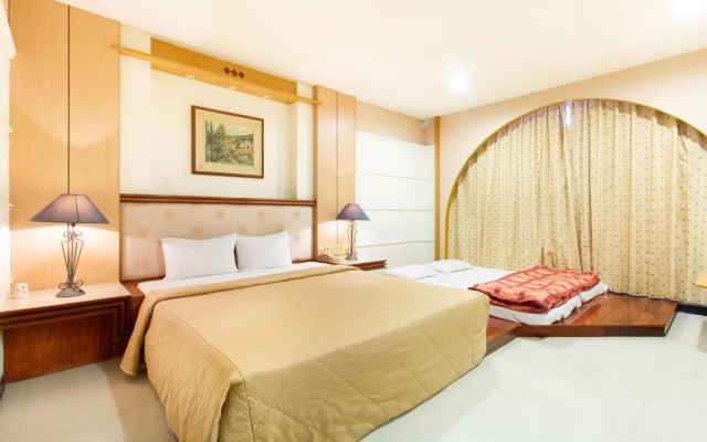 Hwa Nan Hotel