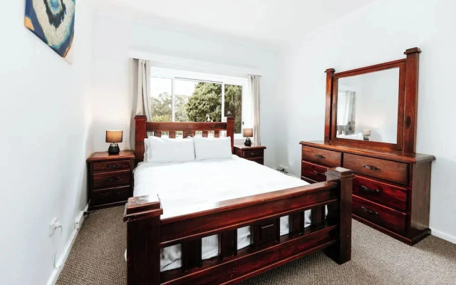 The Waratah Escape Nowra