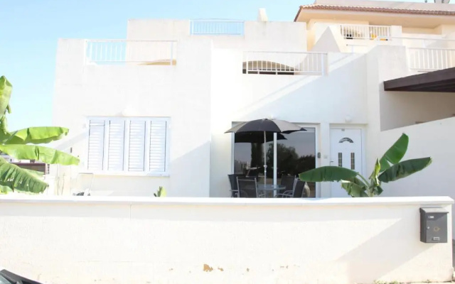 Lovely 2 bedroom ground floor apartment