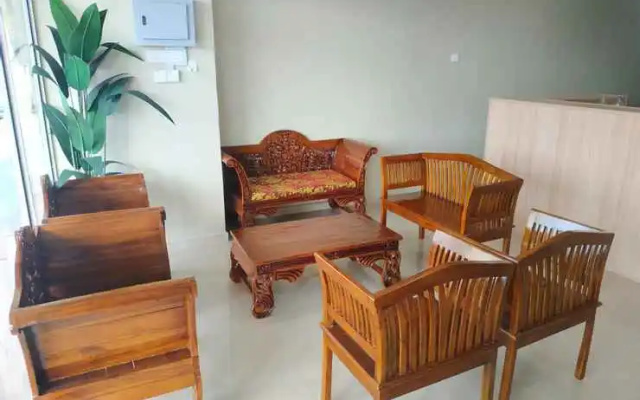 Qeyjan Hotel