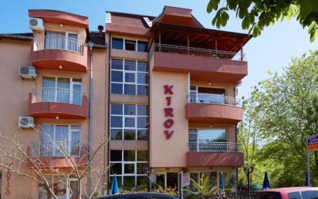 Отель Guesthouse Kirov Болгария, Равда - отзывы, цены и фото номеров - забронировать отель Guesthouse Kirov онлайн вид на фасад
