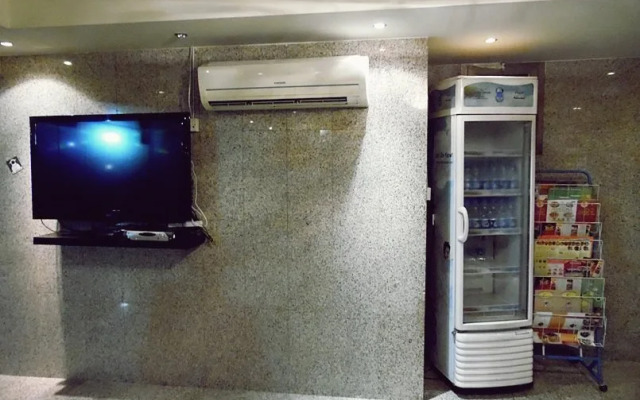Roze Al Jawharah Suites