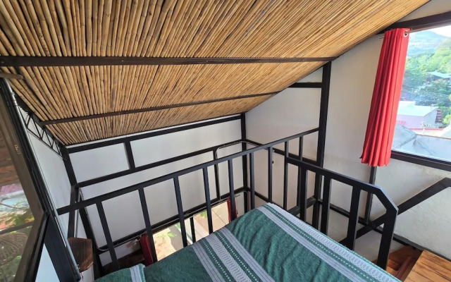 Casa del Árbol Hostel Xochimilco