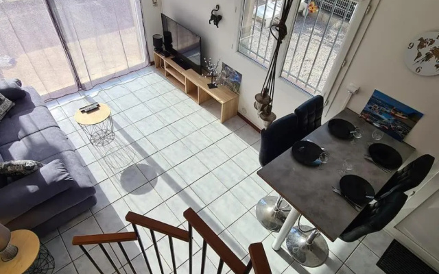 Proche mer appartement avec jardin,place parking.