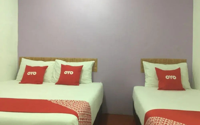 OYO 89671 Changlun Star Motel