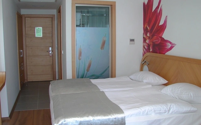 Sunrise Hotel