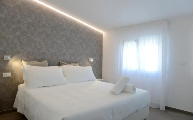 Miramed Rooms