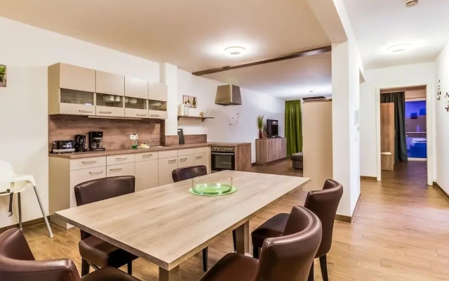 Luxuriose Ferienwohnung am Stormthaler See