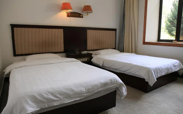 Shangri-La Balagezong Shuizhuang Hotel