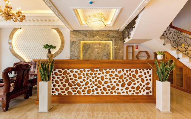 Golden Central Hotel Trang Bang