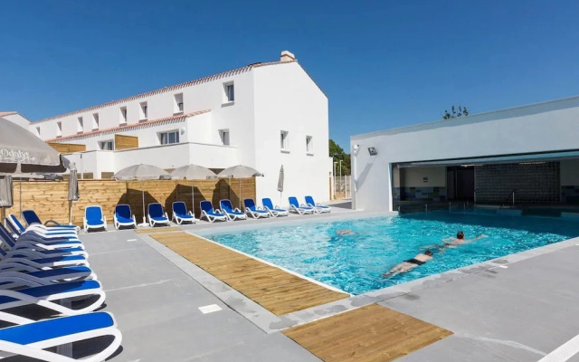 Charming Stay by the Sea