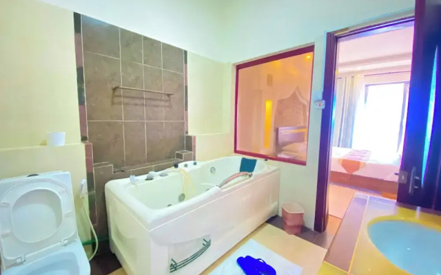 Mfalme Beachfront Apartments