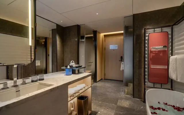 Shanghai Hongqiao Heyitang Hotel