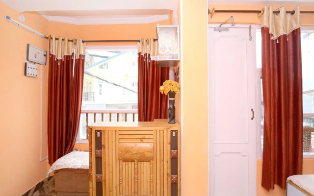 OYO 13061 Home Peaceful 2BHK Bharari
