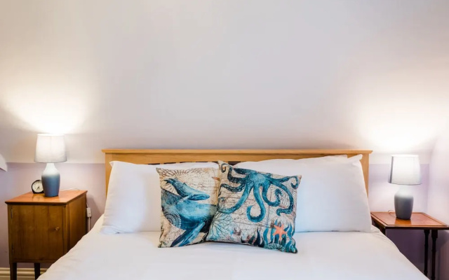 Whitstable's Beachcombers, Sleeps 10, Dog Friendly