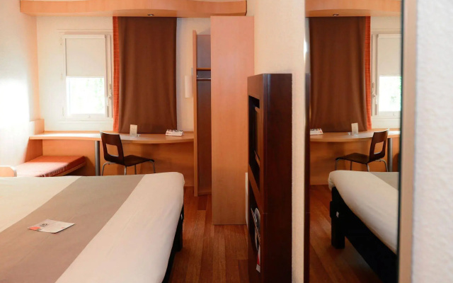 Ibis Styles Rouen Parc Expo Zenith
