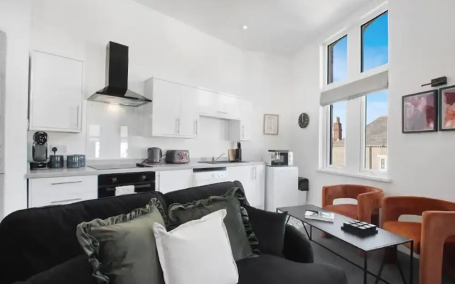 The Cardiff Comfort 2-bed Apartment