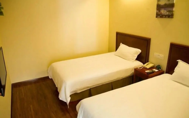 GreenTree Inn Jiangsu Suzhou Kunshan Huaqiao House