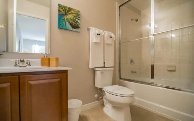 5133 Compass Bay