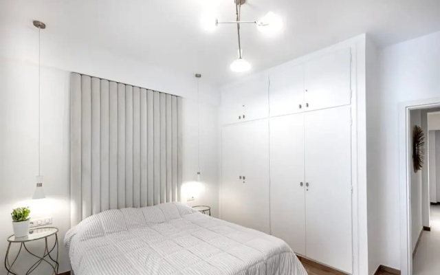 Stylish Acropolis View Apartment