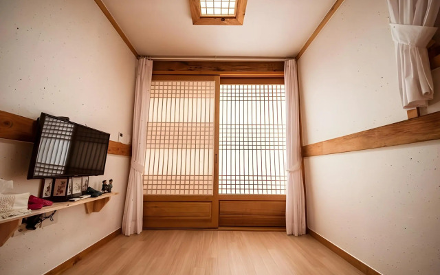 Jeonju Jeongga Hanok Pension
