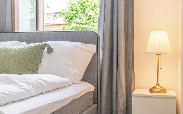 Comfy Stay Near AKH Perfect For Traveler