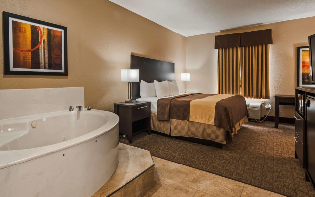 Best Western Teal Lake Inn