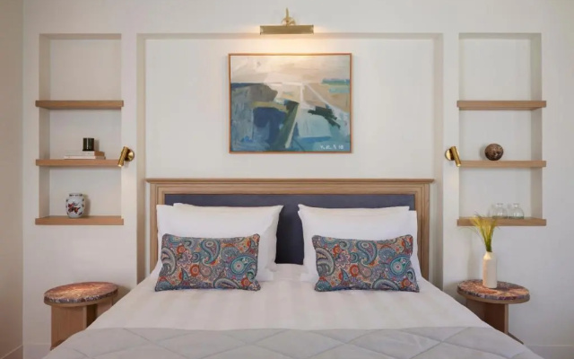 Orloff Legacy Suites Hydra