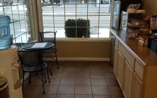 Rodeway Inn La Grande - Island City