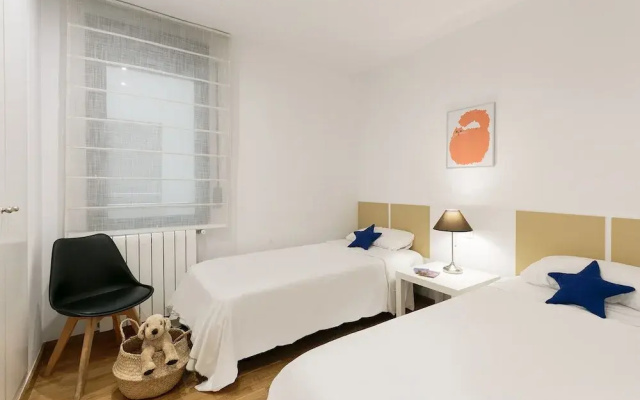 Sardenya Apartment by Olala Homes