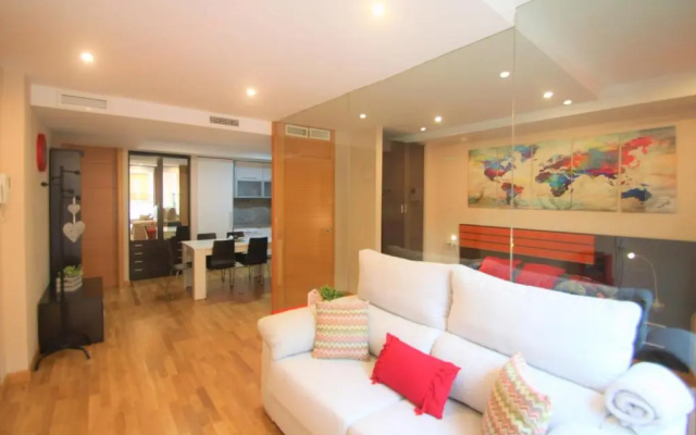 Modern CasaTuris Apartment with Castle Views A131