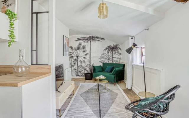 Sublime 2BR Flat in the Heart of Old Lyon