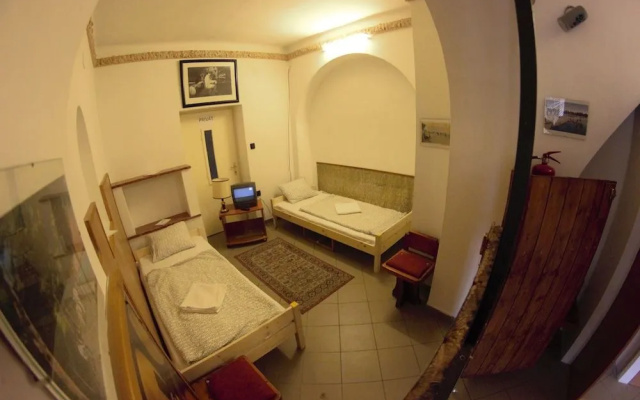 Müllers Hostel