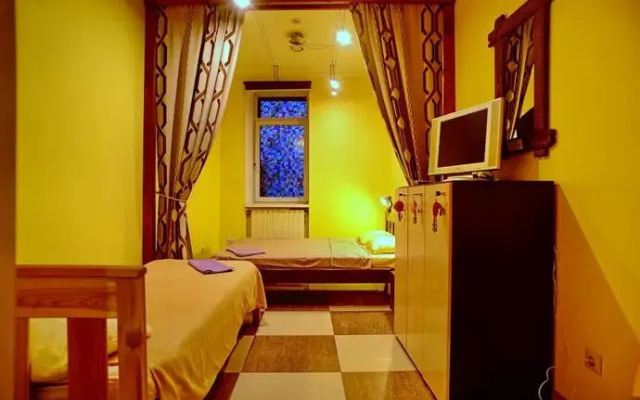 Hostel 3952