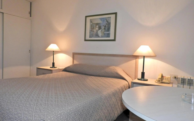 Tres Cruces Hotel