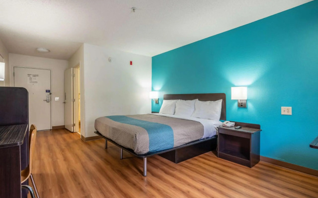 Motel 6 Rocky Mount, NC