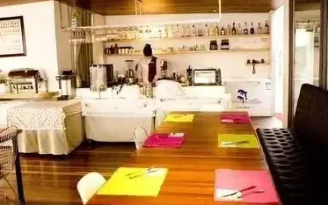 Wans Color House Hotel