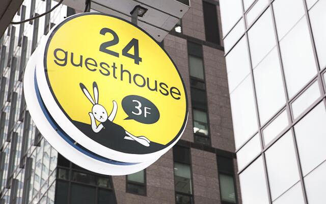 Отель 24 Guesthouse Cheonggyecheon вид на фасад