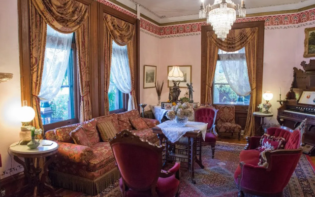 The Gables Bed and Breakfast Philadelphia