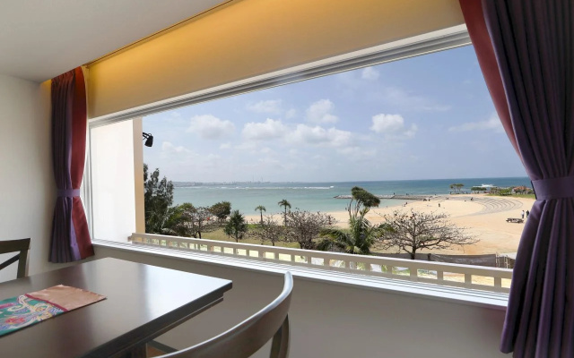 Sunset Beach Hotel