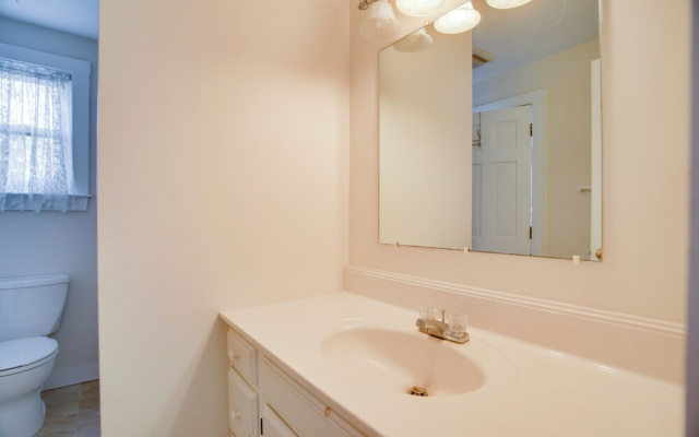 < 1 Mi to Beach: Family-friendly Falmouth Home!